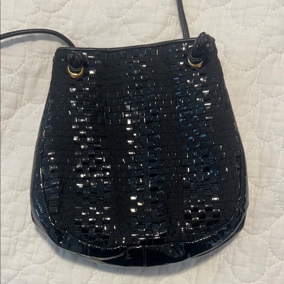 Sharif Elegant Black Sequin Crossbody Bucket Bag - Picture 3 of 12